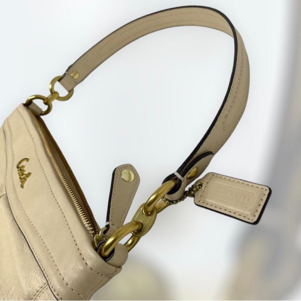 COACH ASHLEY F20114 LEATHER HIPPIE CROSSBODY BAG - Picture 4 of 16